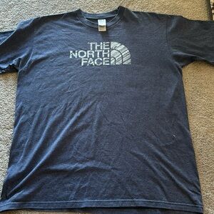 Men’s Large North Face T-shirt